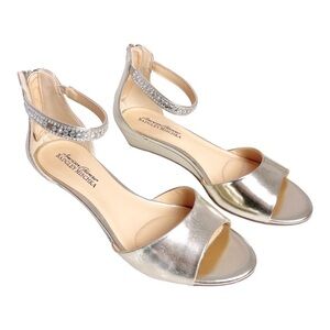 Badgley Mischka American Glamour Silver rhinestone ankle strap heel 8.5